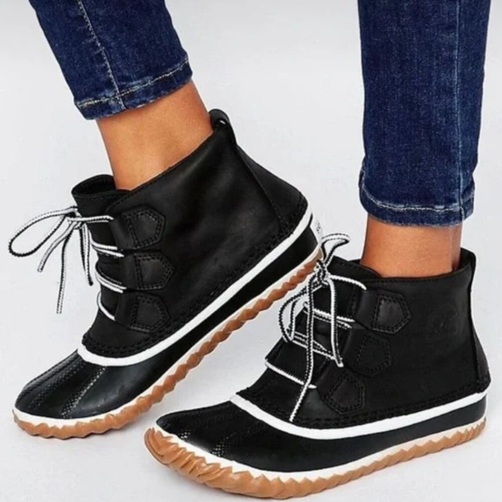 Sorel Black and White Winter Boots